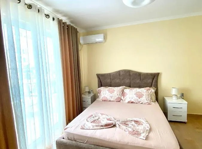 Alb's 2 アパート *