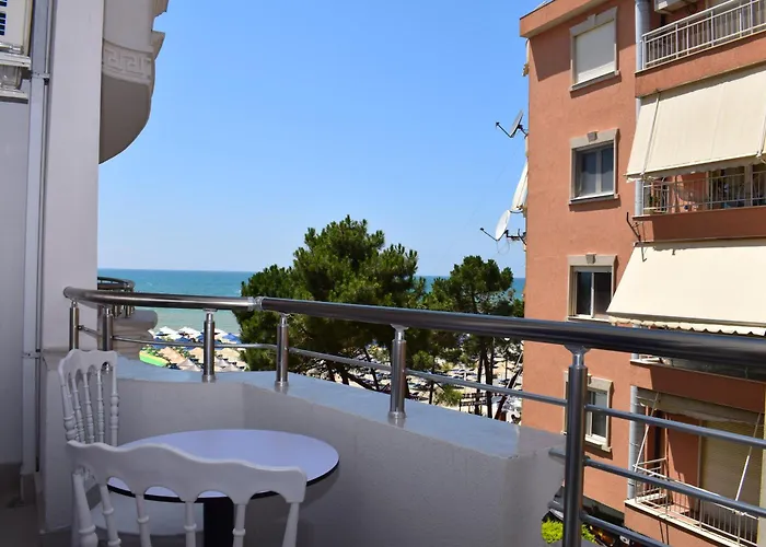 アパート Alb's 2 ゴーレム