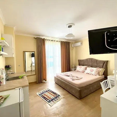 Alb's 2 * Golem (Tirana)