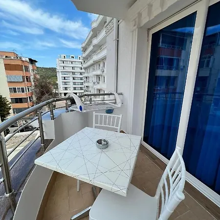 Alb's 2 Apartment *
